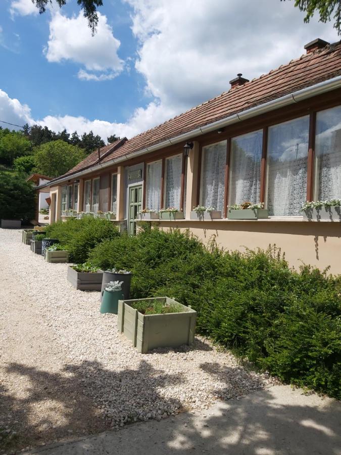 Kőhegy Vendégház Pazmand Exterior foto